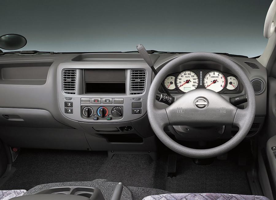  Nissan Caravan 2001 года  (фото 4 из 5)